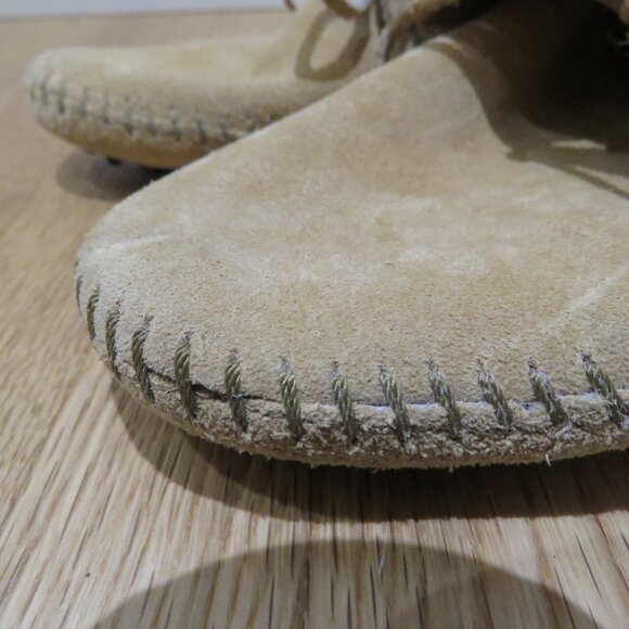 MINNETONKA Moccasin Loafer Fringe Booties Tan Suede Leather Western Casual - Picture 7 of 16